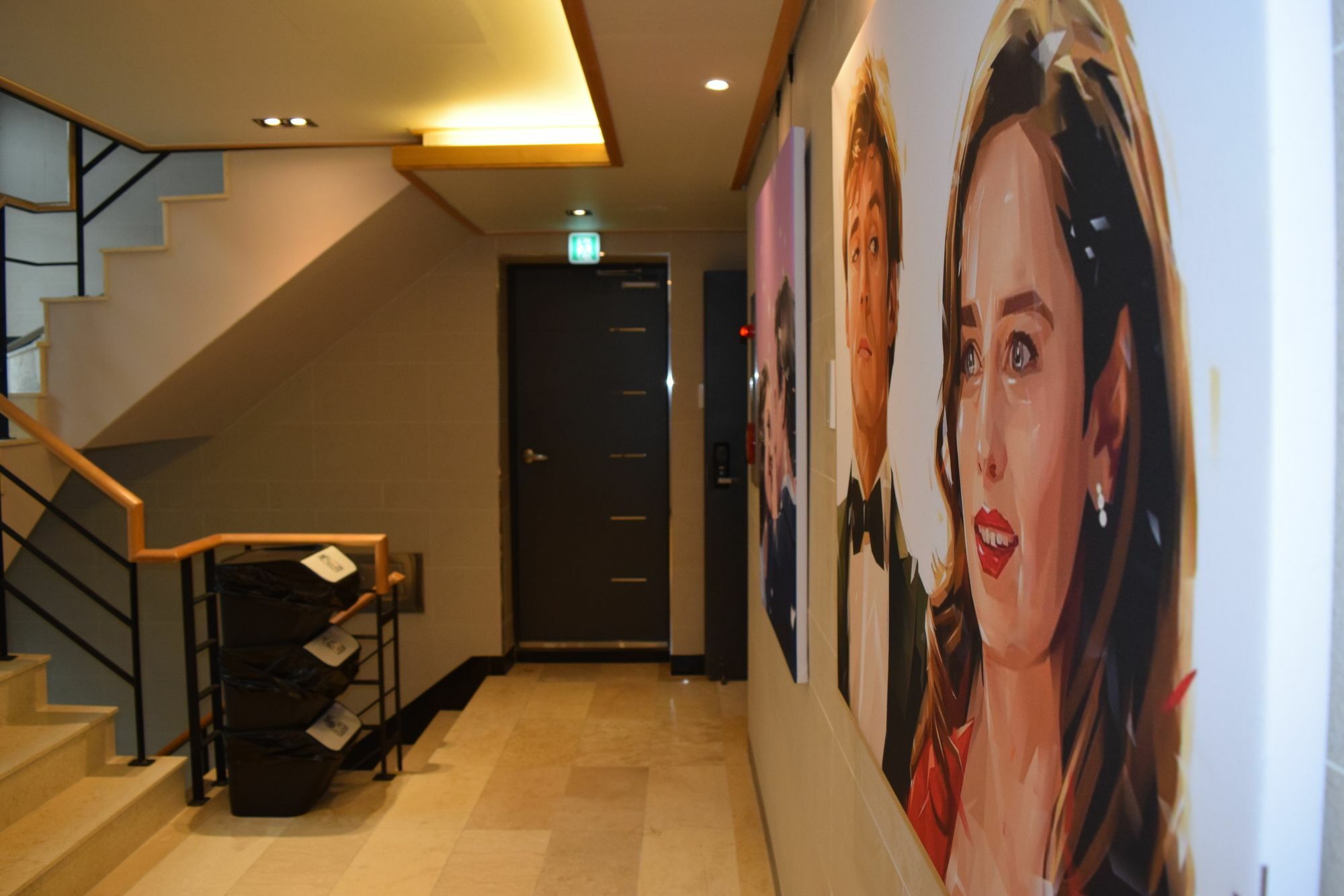 Red Stone Guesthouse โซล ภายนอก รูปภาพ
